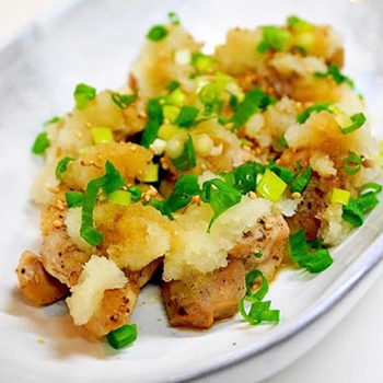 黒胡椒、酒、大根、白胡麻、ポン酢で